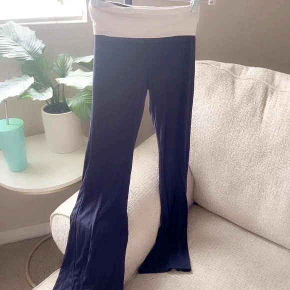 Amazon Y2K Navy and White Flare Pants fold over - Picture 3 of 9